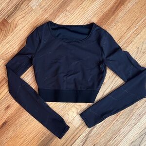 lululemon XS Black Long-Sleeve Cropped Performance Top